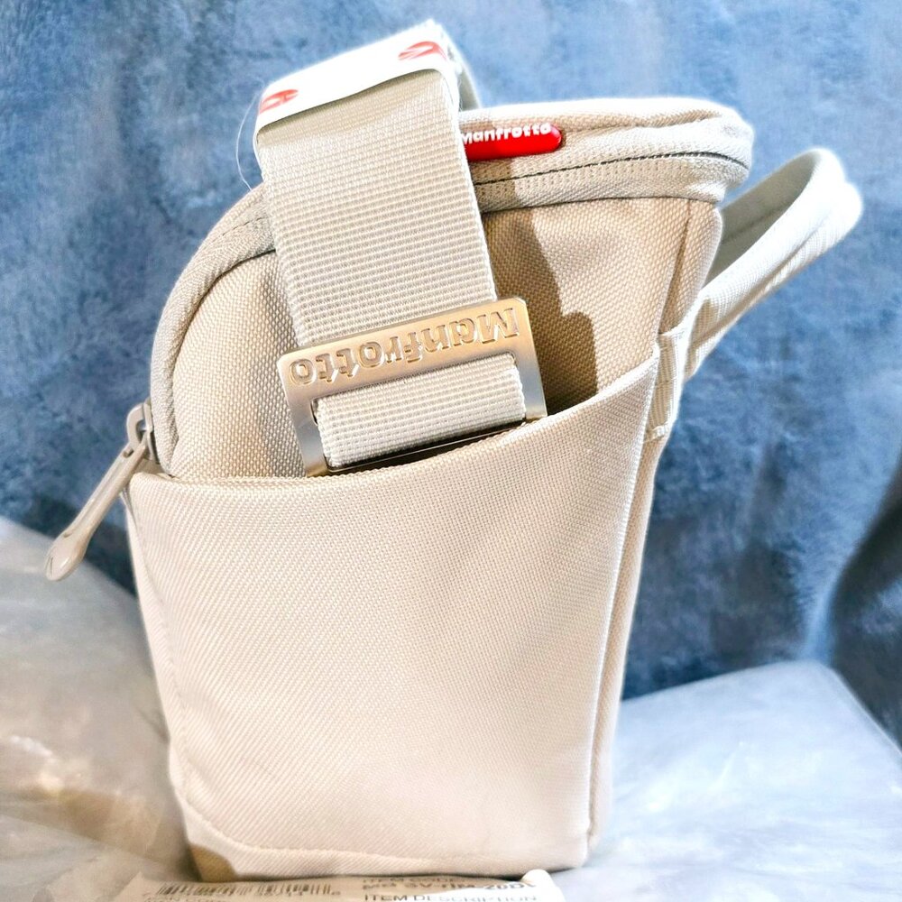 COMING SOON The Manfrotto ITALIAN MB SV-HM-20DV Vivace 20 Holster Camera Bag Dov